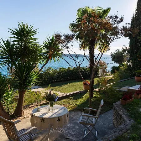 Secret Garden Barada Appartement Trogir