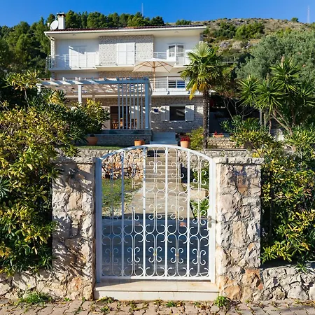Appartement Secret Garden Barada